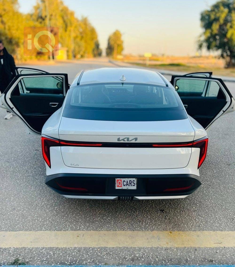 Kia K4